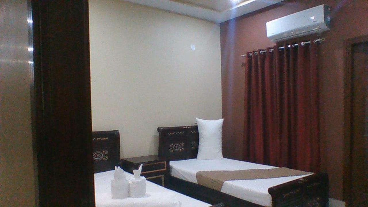Red Roof Hotel Sahiwal Kültér fotó